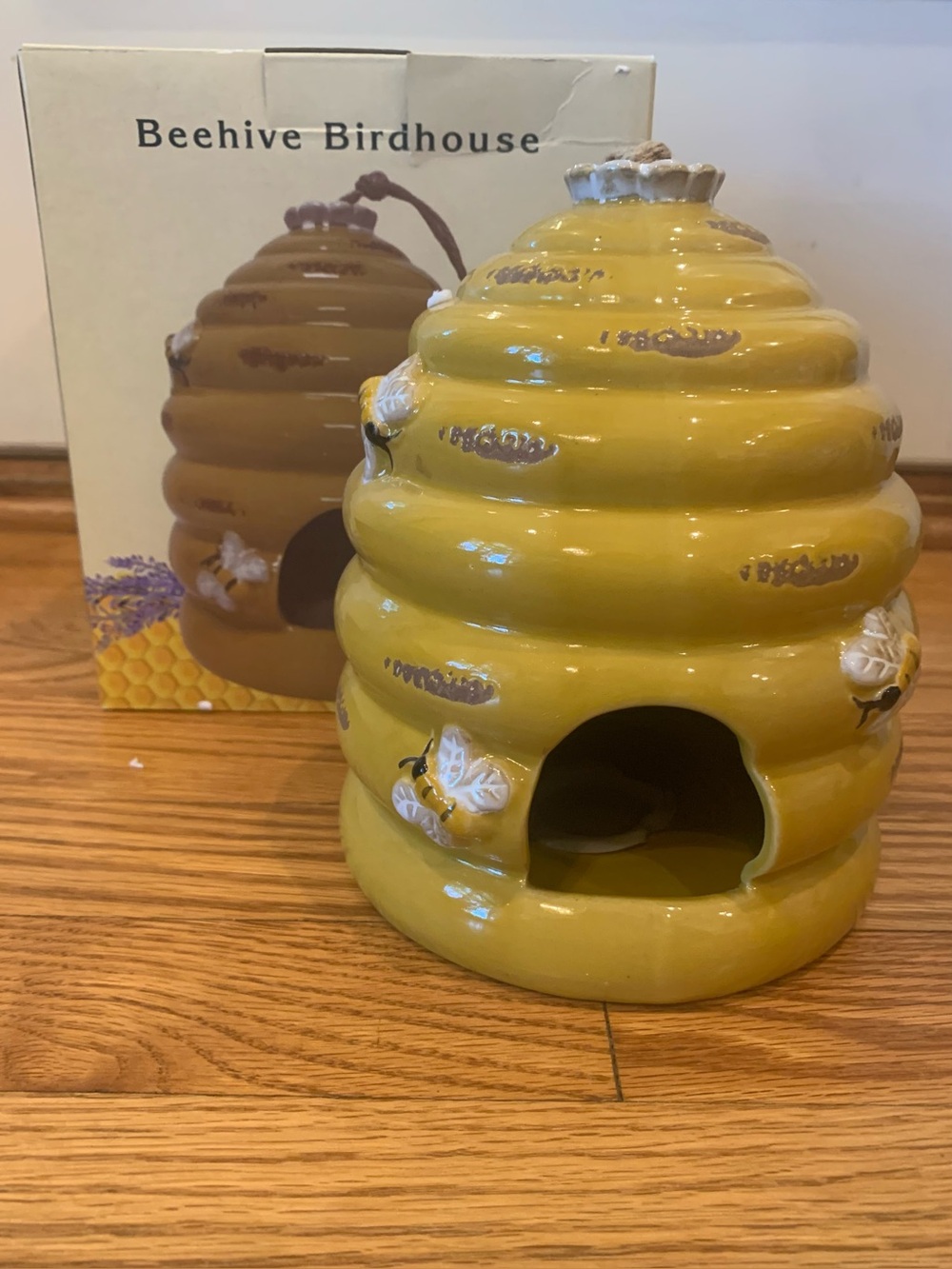 Cracker Barrel Beehive Ceramic Birdhouse NWT